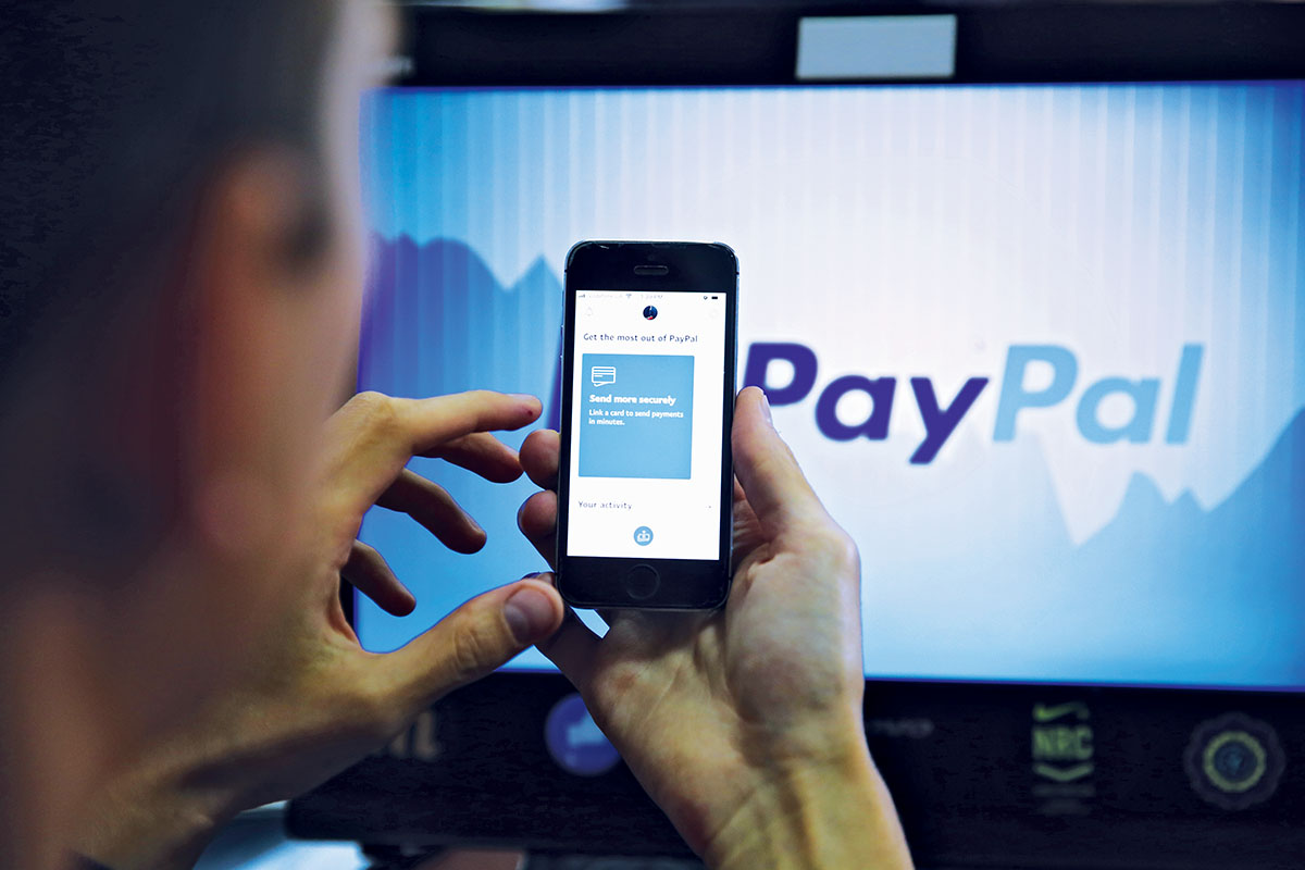 paypal-odeme-sistemi-facebook-un-layihesini-terk-etdi