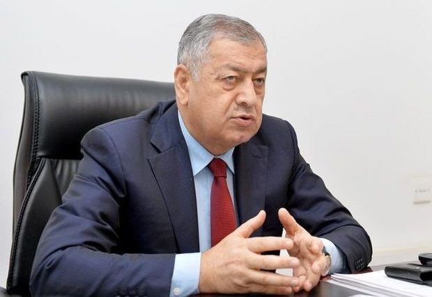 vahid-ehmedovdan-qaz-aciqlamasi-insanlar-eziyyet-cekirdi