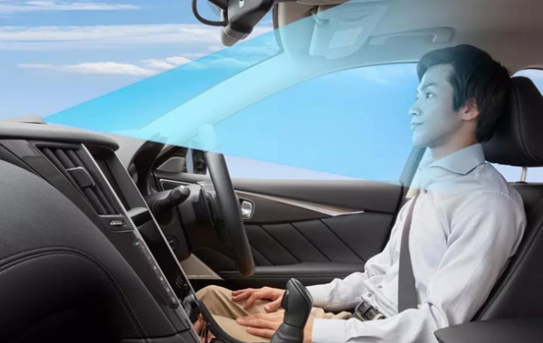 nissan-sosse-avtopilotuna-elsiz-funksiyasini-elave-edib