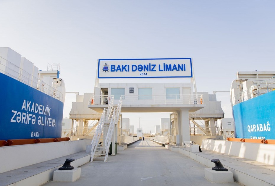 baki-limanindaki-esas-yuk-terminali-fealiyyetini-dayandirib
