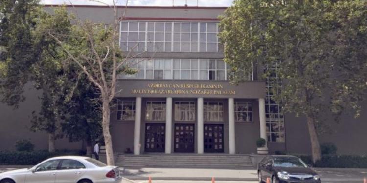 palata-istehlak-kreditleri-uzre-dollarlasma-keskin-azalib