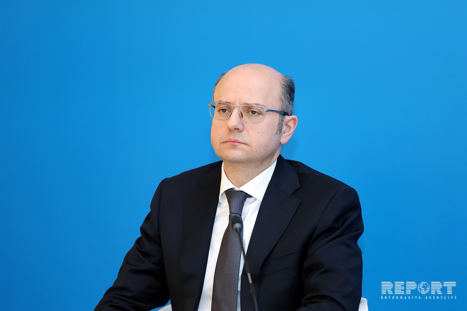 nazir-azerbaycanda-hasil-olunan-neftin-miqdarindan-danisdi