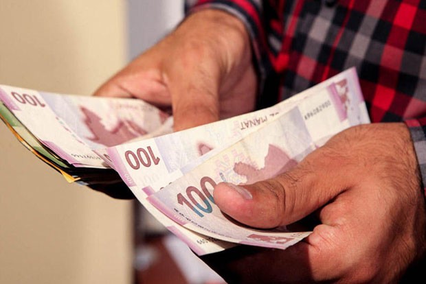 dollar-kreditleri-uzre-kompensasiya-dusen-vetendaslarin-72-i-pulunu-alib