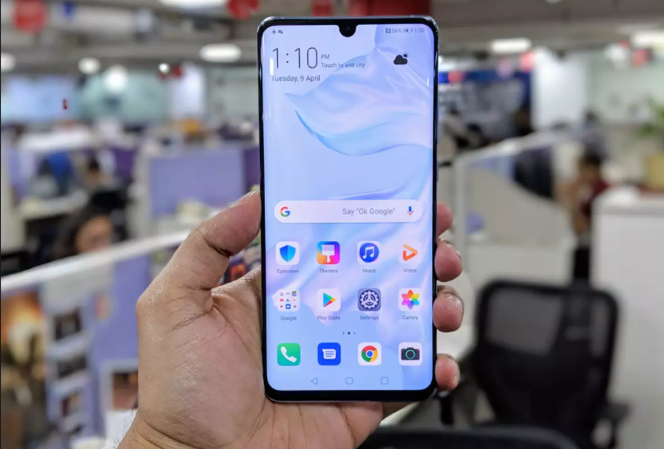 foxconn-huawei-smartfonlarinin-istehsalatini-dayandirmayib-tekzib