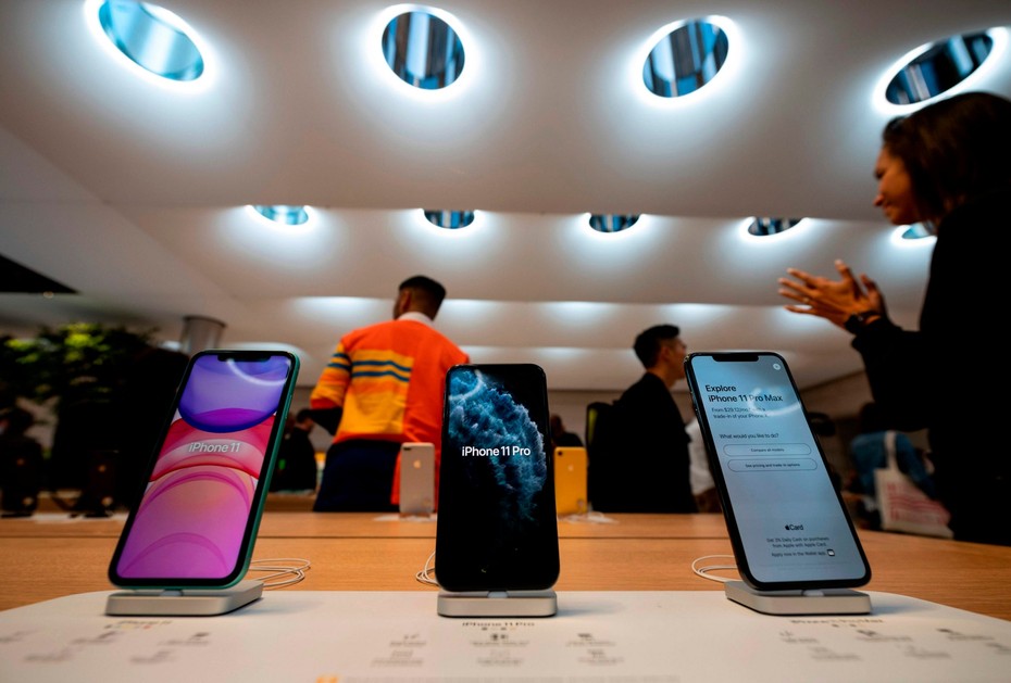 en-yaxsi-ekranli-smartfon-melum-oldu
