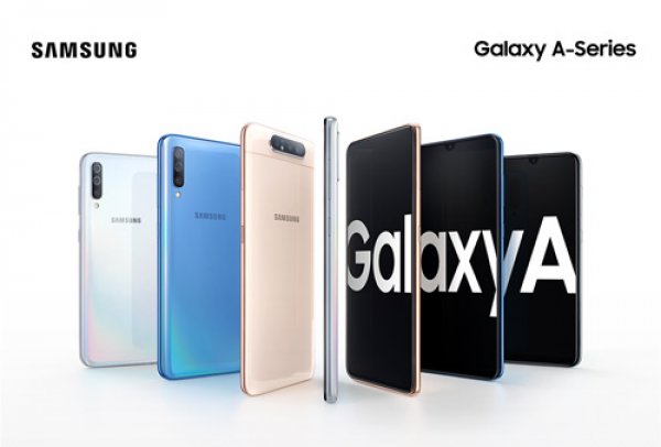samsung-sirketi-qatlanan-ekrana-malik-novbeti-smartfonunu-hazirlayacaq