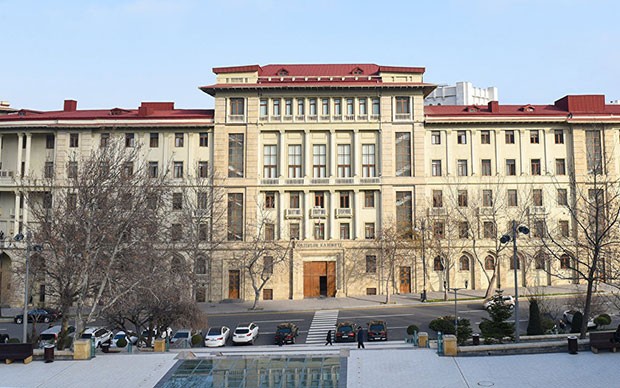 hokumetden-iri-dovlet-sirketlerine-dair-qerar