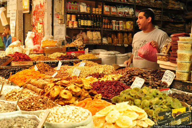 bu-olkede-ticaret-merkezleri-bazarlar-ve-idman-zallari-fealiyyetini-berpa-etdi