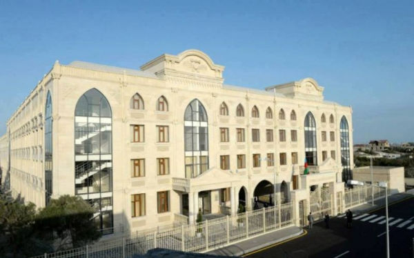 bakida-daha-bir-mekteb-koronavirusa-gore-baglanib