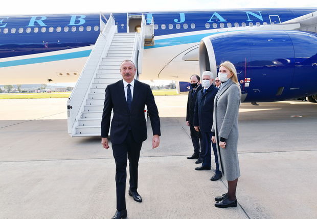 ilham-eliyev-sociye-isguzar-sefere-gedib