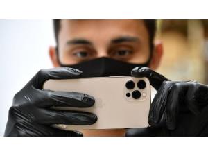 iphone-maska-taxmis-sexsin-uzunu-tanimagi-oyrenib