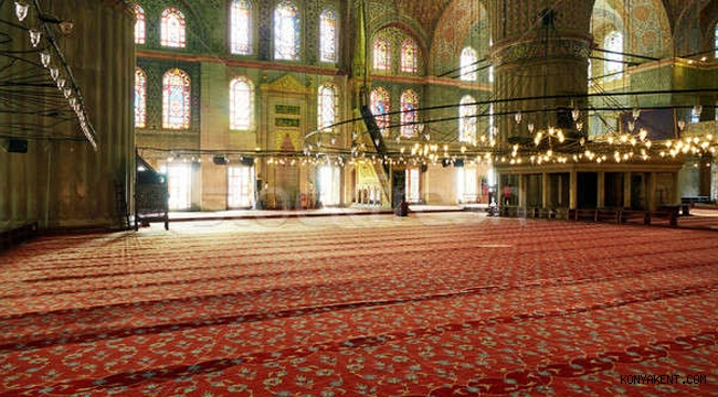 qmi-bu-il-de-ramazan-bayraminda-camaat-namazi-qilinmayacaq
