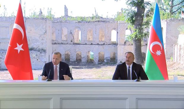 susa-beyannamesi-azerbaycan-turkiye-munasibetleri-en-uca-zirveye-yukselerek-yeni-merheleye-qedem-qoy