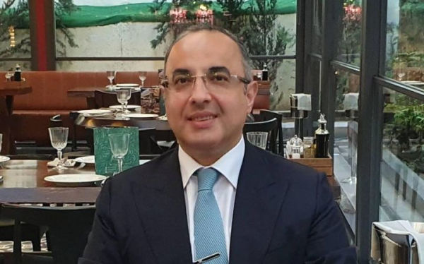 ideal-in-kecmis-sahibi-emtee-nisanini-ve-halalligimi-isteyirem