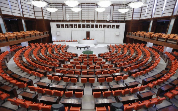 sabah-turkiye-parlamentinin-komissiyasi-susa-beyannamesini-muzakire-edecek