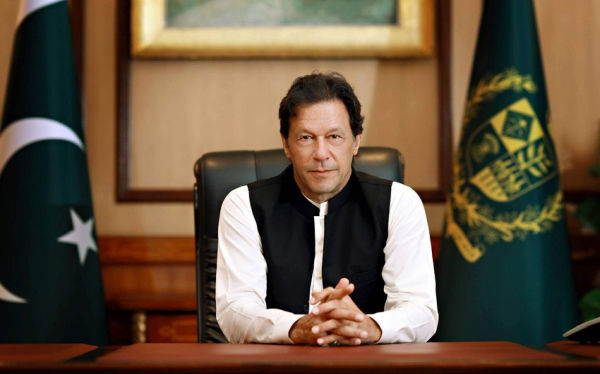pakistanin-bas-naziri-imran-xan-istefa-verib