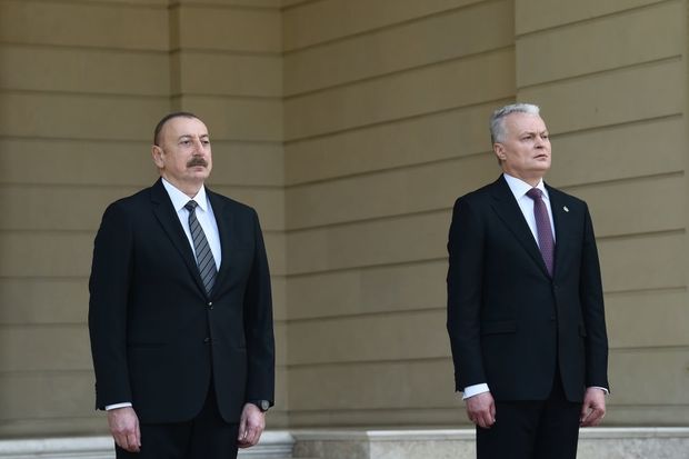 bakida-azerbaycan-litva-biznes-forumu-kecirilib