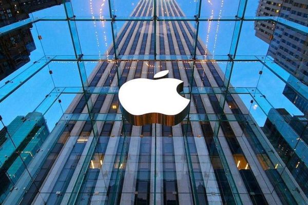 apple-yeniden-dunyanin-en-bahali-brendi-oldu