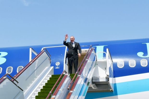 ilham-eliyevin-ozbekistana-dovlet-seferi-basa-catib-foto