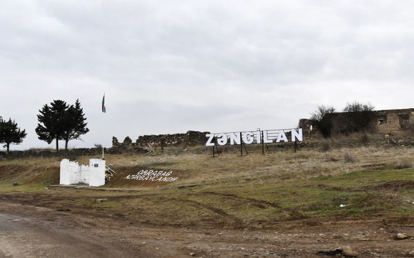 azerbaycandaki-siyasi-partiya-sedrlerinin-azad-edilmis-erazilere-seferi-baslayib