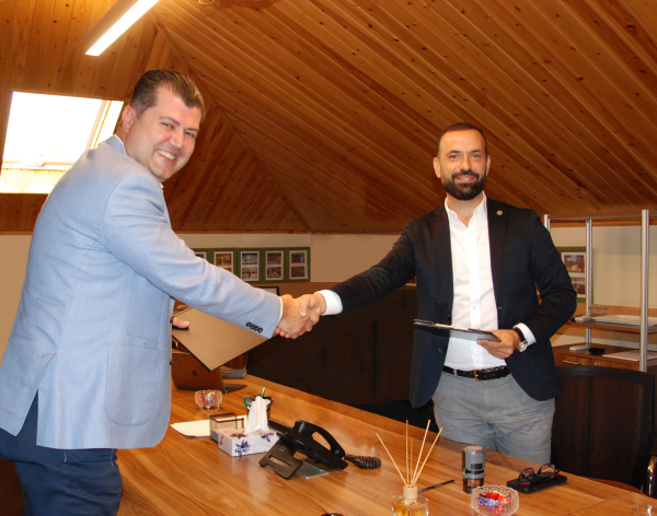 geyim-idxalcilari-ekspeditor-sirketlerile-emekdasliq-edecek-sazis