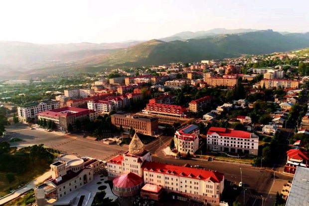 the-guardian-qarabagdaki-ermenilerin-reinteqrasiyaya-qarsi-cixmaq-ucun-hec-bir-huquqi-esaslari-yoxd