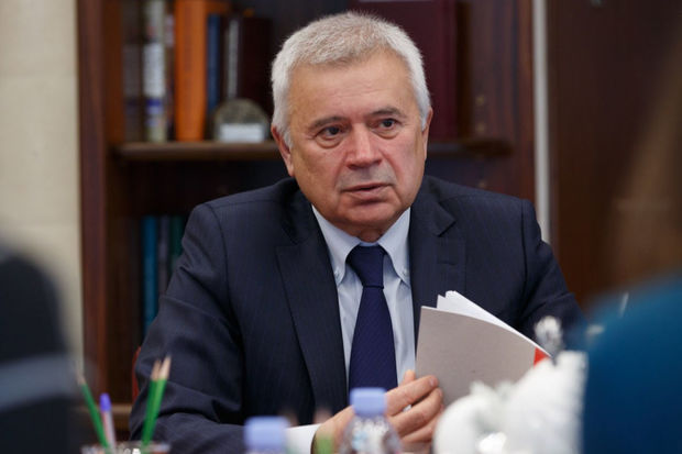 vahid-elekberov-yandex-i-almaq-isteyir