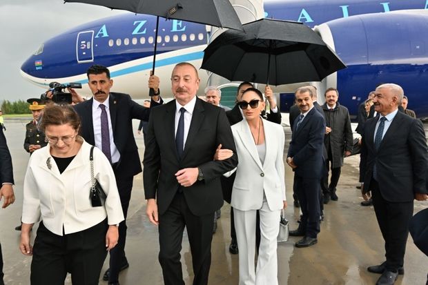 ilham-eliyev-ve-mehriban-eliyeva-turkiyede-resmi-seferdedirler-foto