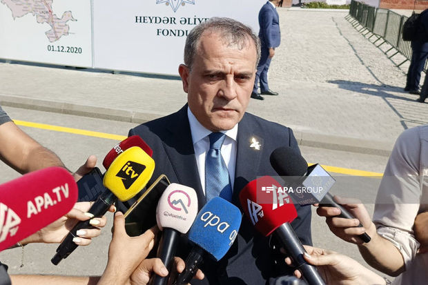 ceyhun-bayramov-uc-il-erzinde-ermenistan-azerbaycanin-uzatdigi-eli-geri-iteledi