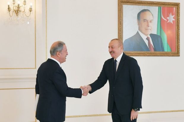 ilham-eliyev-hulusi-akari-qebul-etdi-yenilenib-foto