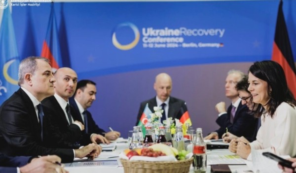 ceyhun-bayramov-annalena-berbok-ile-gorusub