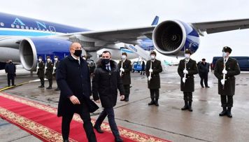 ilham-eliyev-ukraynaya-seferdedir-foto-video