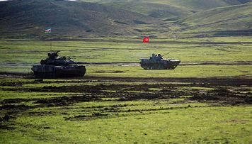 azerbaycan-ve-turkiye-herbcilerinin-iranla-serhedde-birge-telimi-kecirilir-foto-video