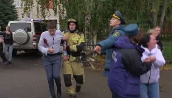 rusiyada-mektebde-dehset-olenlerin-sayi-artdi-matem-elan-edildi-yenilenib-foto-video