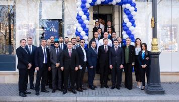 vtb-azerbaycan-bakinin-merkezinde-yeni-filial-acib