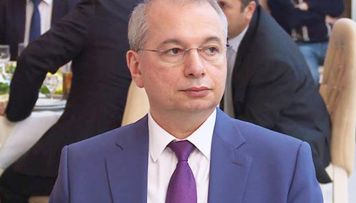 ilham-eliyev-azer-xelilovla-bagli-serencam-imzaladi
