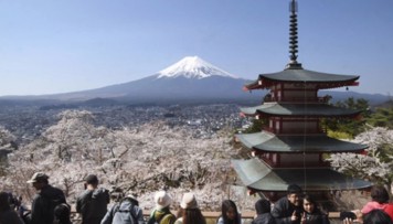 yaponiyada-meshur-fuji-dagini-turistlere-gostermeyecekler
